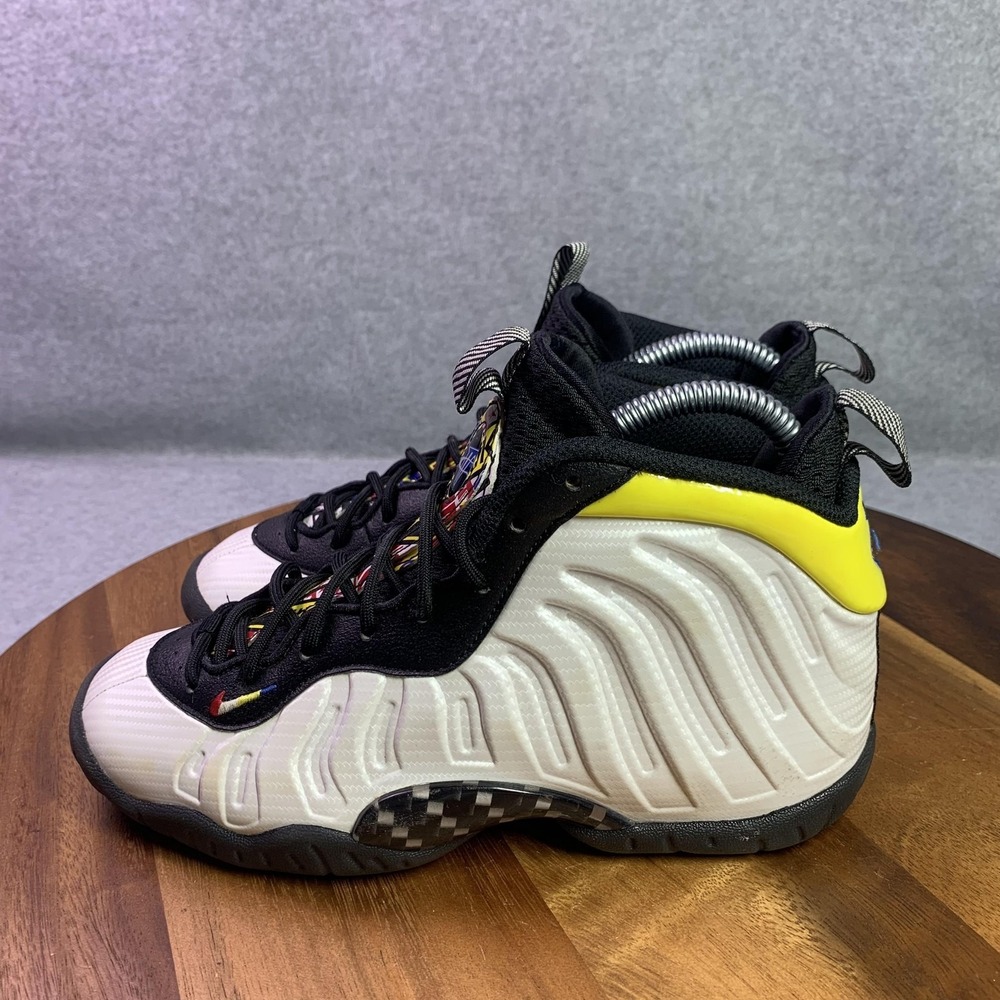 Nike Little Posite One Motorsport Foamposite Size 4Y Athletic Shoes DJ5797-100 - Picture 3 of 16